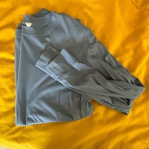 Lululemon Long-Sleeve shirt